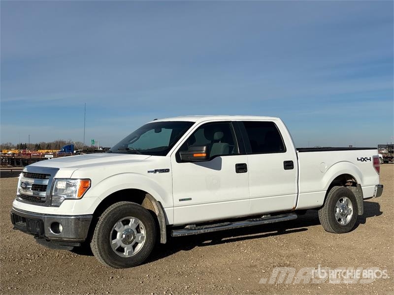 Ford F-150 XLT 4x4 Crew Cab Pickup Muu