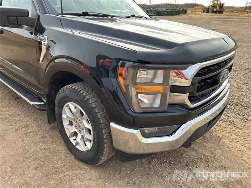 Ford F-150 XLT 4x4 Crew Cab Pickup Other