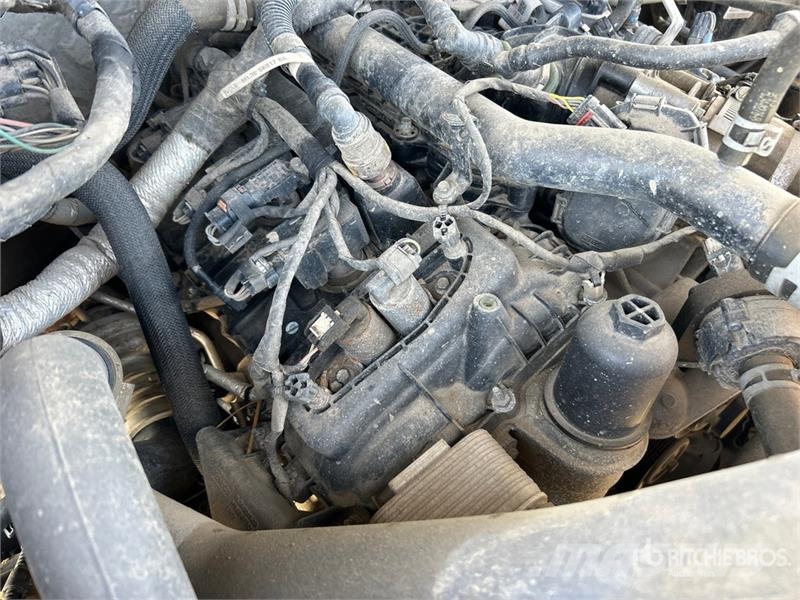 Ford F-150 XLT 4x4 Crew Cab Pickup Ostalo