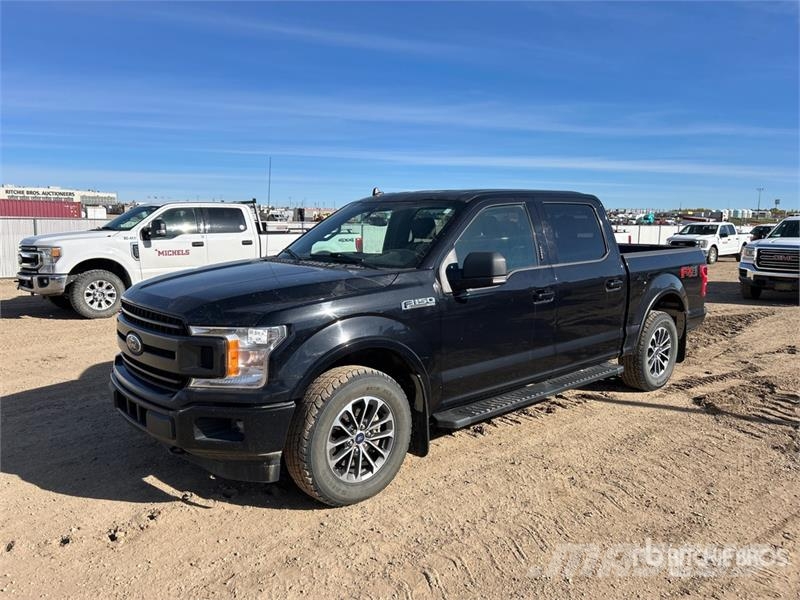 Ford F-150 XLT 4x4 Crew Cab Pickup Ostalo