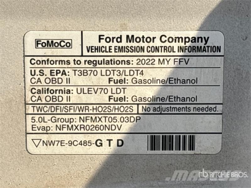 Ford F-150 XLT 4x4 Crew Cab Pickup أخرى