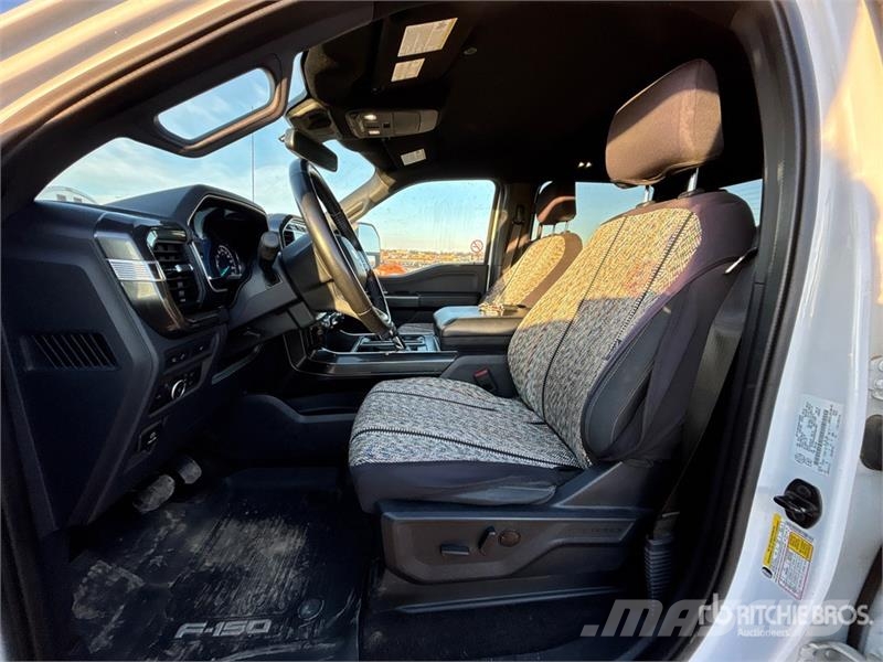 Ford F-150 XLT 4x4 Crew Cab Pickup أخرى