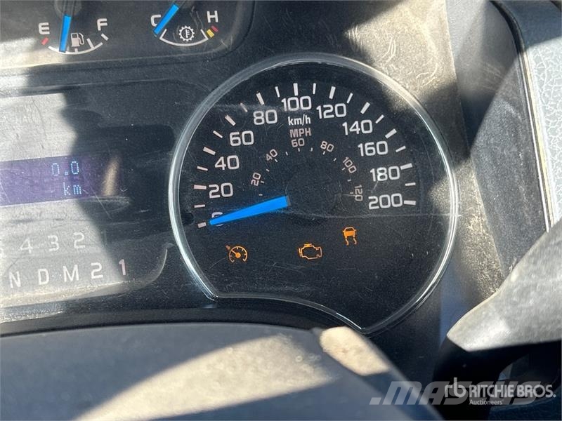 Ford F-150 XLT 4x4 Crew Cab Pickup Ostalo