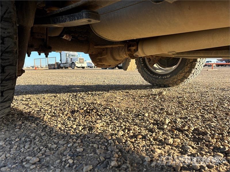 Ford F-150 XLT 4x4 Crew Cab Pickup Furgoni altro