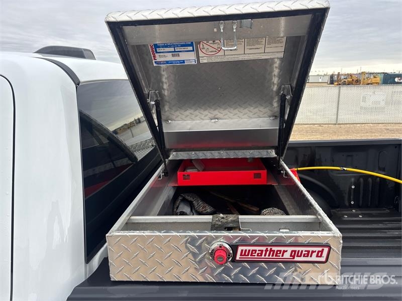 Ford F-150 XLT 4x4 Crew Cab Pickup Andere Transporter