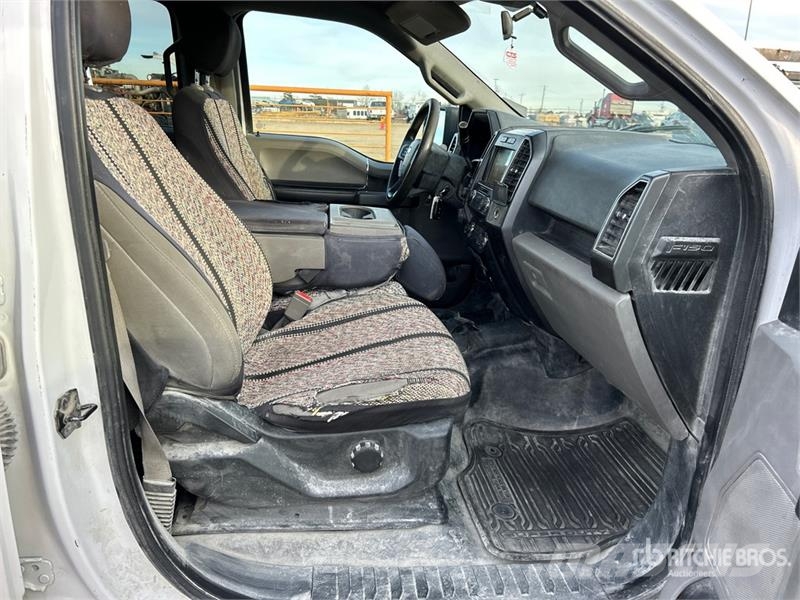 Ford F-150 XLT 4x4 Crew Cab Pickup أخرى