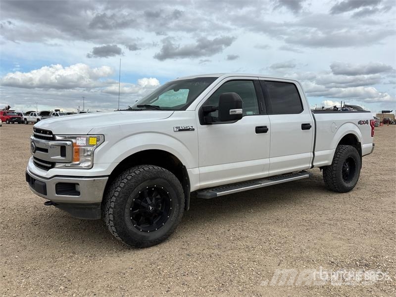Ford F-150 XLT 4x4 Crew Cab Pickup Інше