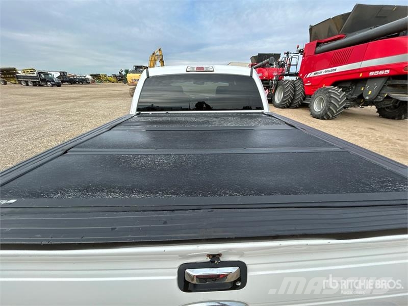 Ford F-150 XLT 4x4 Crew Cab Pickup Drugi