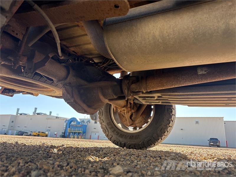 Ford F-150 XLT 4x4 Crew Cab Pickup Други