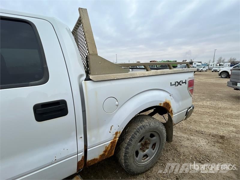 Ford F-150 XLT 4x4 Crew Cab Pickup (Inoperable) أخرى
