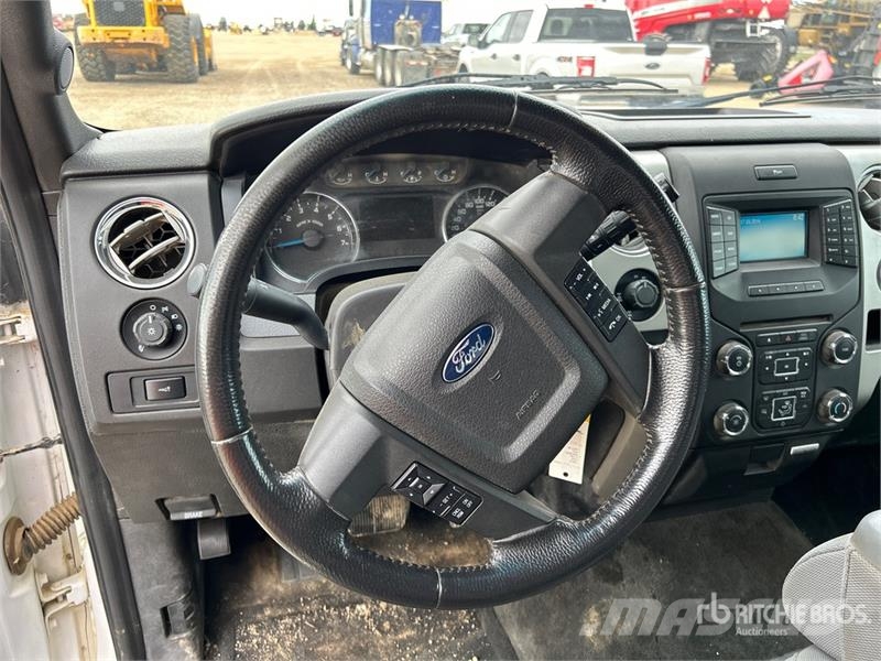Ford F-150 XLT 4x4 Crew Cab Pickup Altele