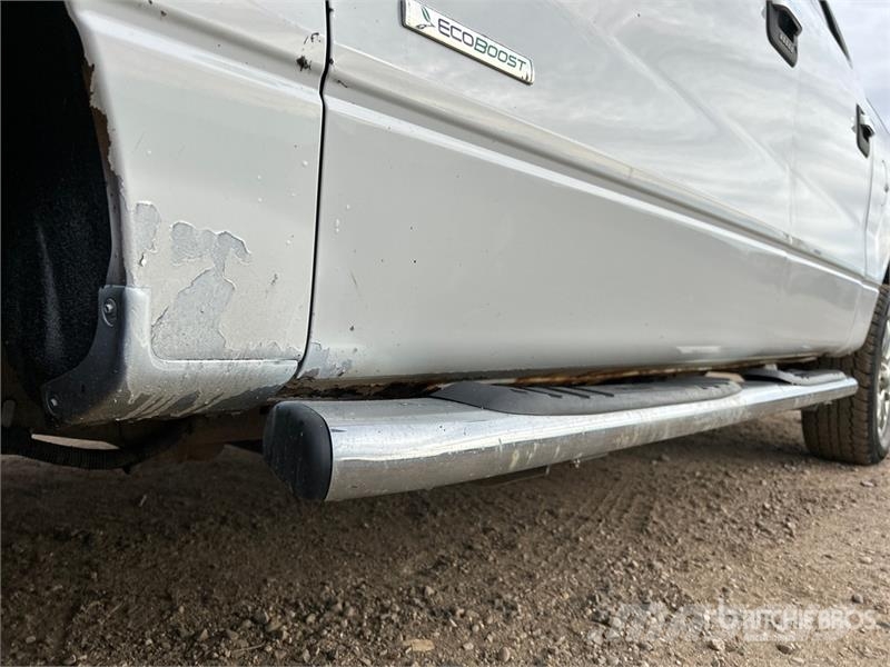 Ford F-150 XLT 4x4 Crew Cab Pickup Drugi