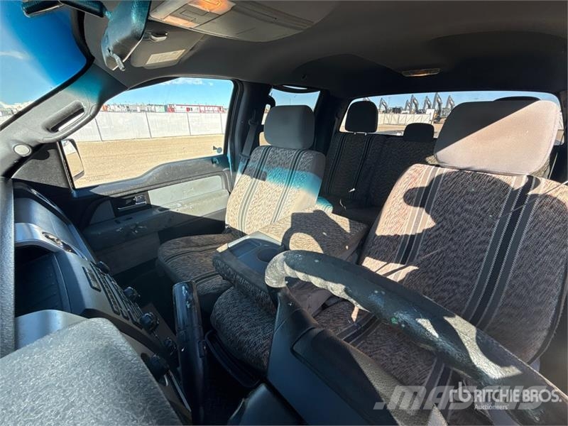 Ford F-150 XLT 4x4 Crew Cab Pickup Diger