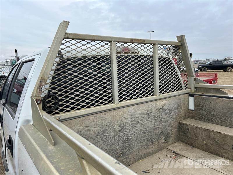 Ford F-150 XLT 4x4 Crew Cab Pickup (Inoperable) أخرى