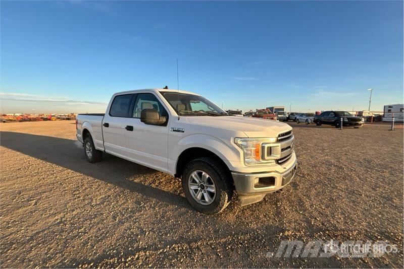 Ford F-150 XLT 4x4 Crew Cab Pickup Ostalo