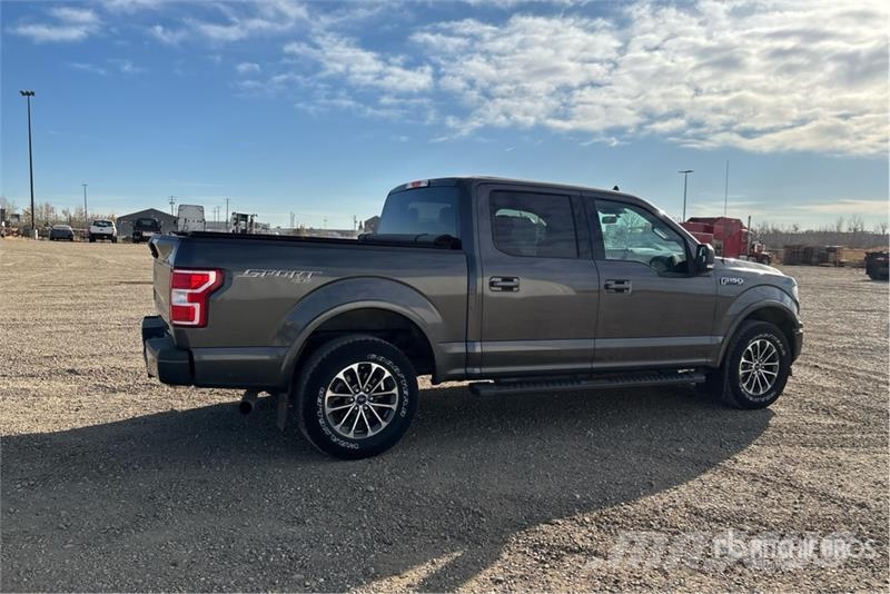 Ford F-150 XLT 4x4 Crew Cab Pickup Drugi