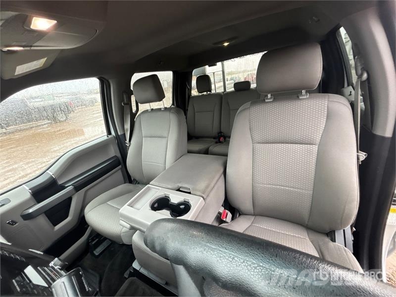Ford F-150 XLT 4x4 Crew Cab Pickup Ostalo