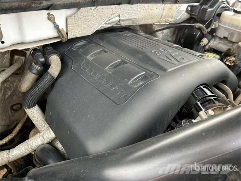 Ford F-150 XLT 4x4 Crew Cab Pickup Drugi