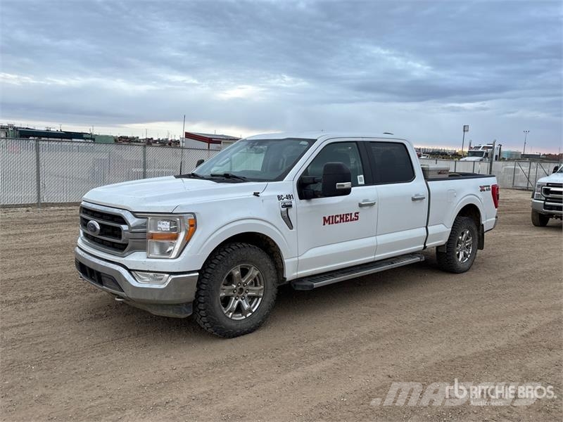 Ford F-150 XLT 4x4 Crew Cab Pickup Ostalo
