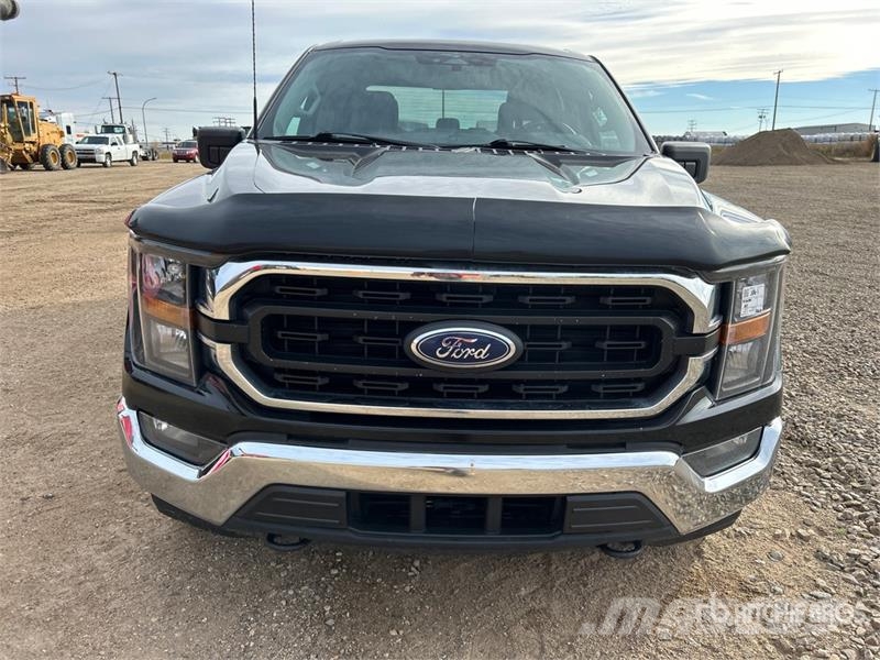 Ford F-150 XLT 4x4 Crew Cab Pickup Other