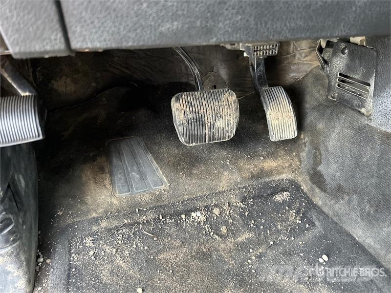 Ford F-150 XLT 4x4 Crew Cab Pickup Altele