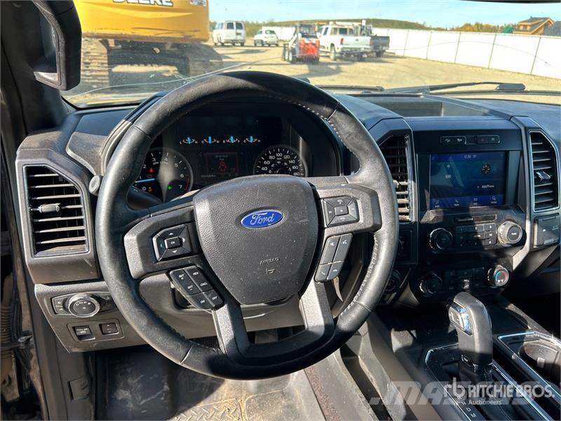 Ford F-150 XLT 4x4 Crew Cab Pickup Ostalo