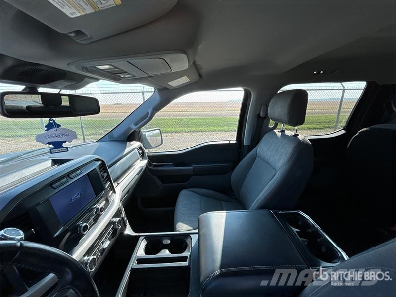 Ford F-150 XLT 4x4 Crew Cab Pickup Ostalo