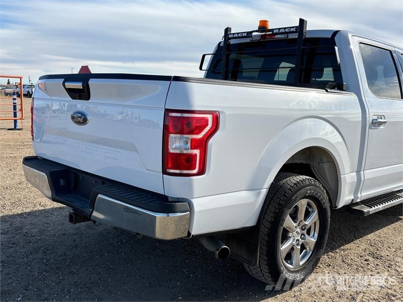 Ford F-150 XLT 4x4 Crew Cab Pickup Andere Transporter