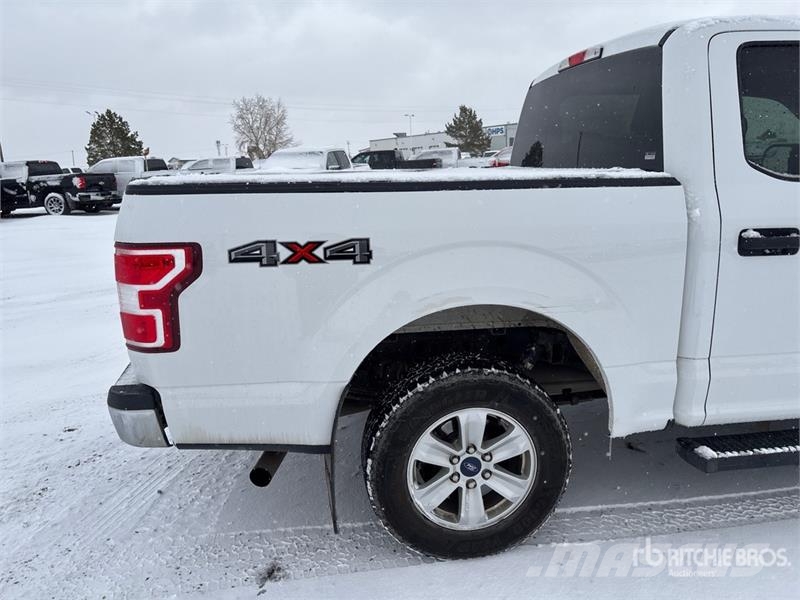 Ford F-150 XLT 4x4 Crew Cab Pickup أخرى