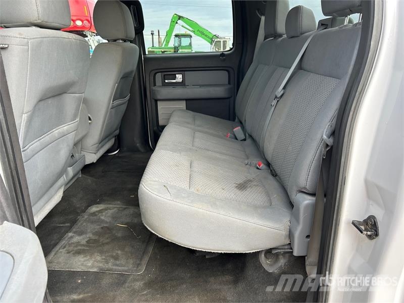 Ford F-150 XLT 4x4 Crew Cab Pickup Drugi