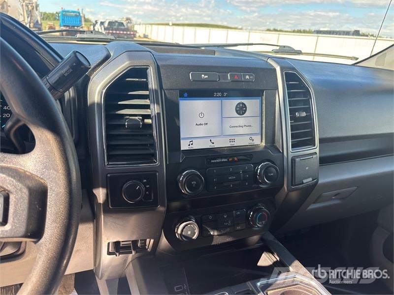 Ford F-150 XLT 4x4 Crew Cab Pickup Other