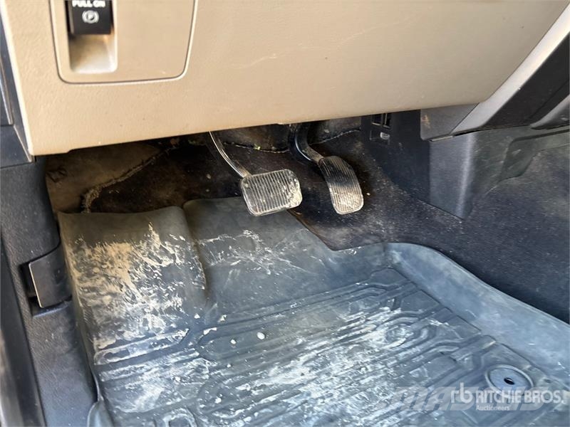 Ford F-150 XLT 4x4 Crew Cab Pickup 其他