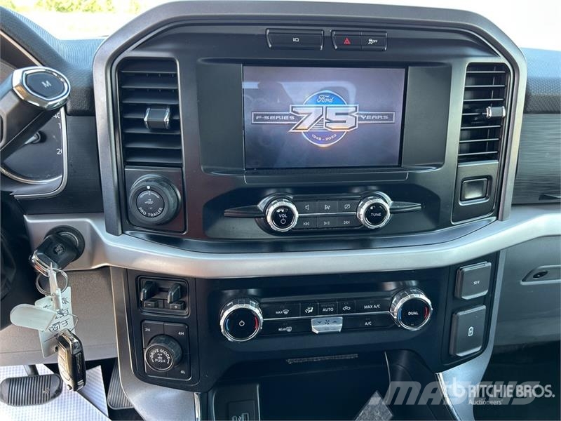 Ford F-150 XLT 4x4 Crew Cab Pickup Ostalo