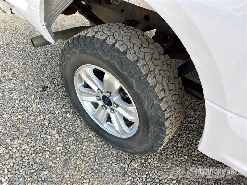 Ford F-150 XLT 4x4 Crew Cab Pickup Ostalo
