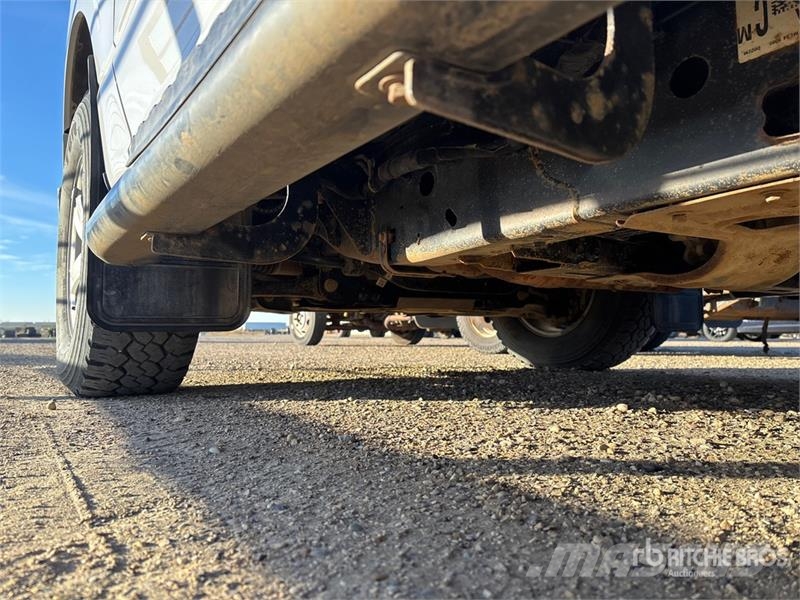 Ford F-150 XLT 4x4 Crew Cab Pickup Ostalo