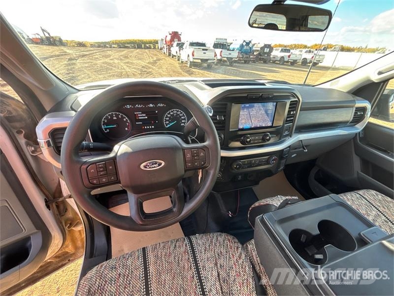 Ford F-150 XLT 4x4 Crew Cab Pickup Other
