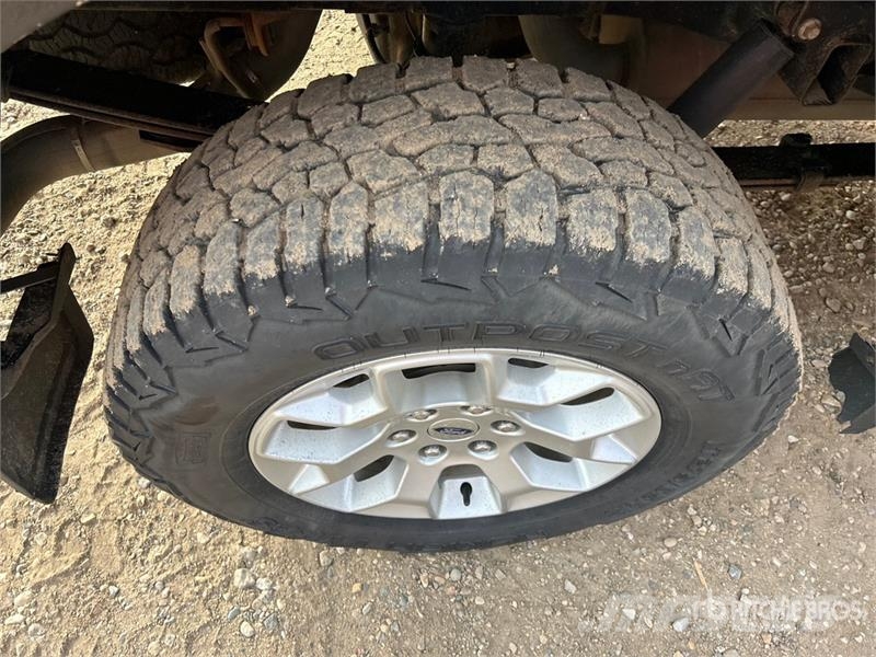 Ford F-150 XLT 4x4 Crew Cab Pickup Other