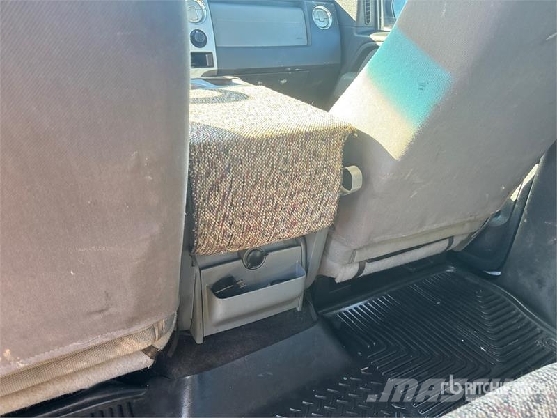 Ford F-150 XLT 4x4 Crew Cab Pickup Diger