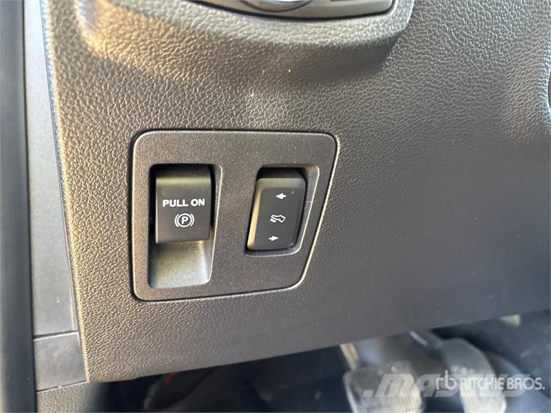 Ford F-150 XLT 4x4 Crew Cab Pickup Drugi