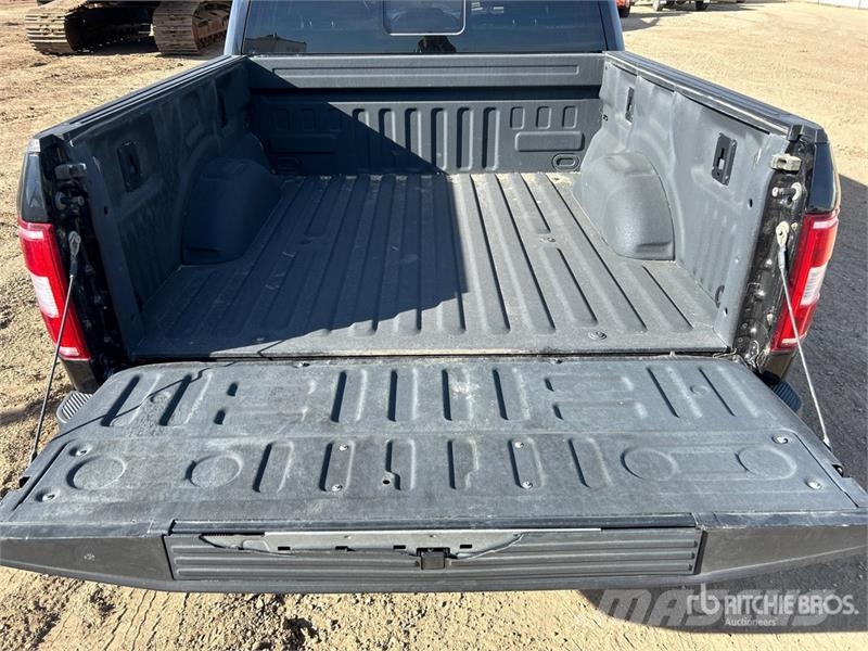 Ford F-150 XLT 4x4 Crew Cab Pickup Ostalo
