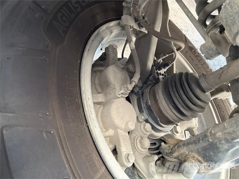 Ford F-150 XLT 4x4 Crew Cab Pickup Otros