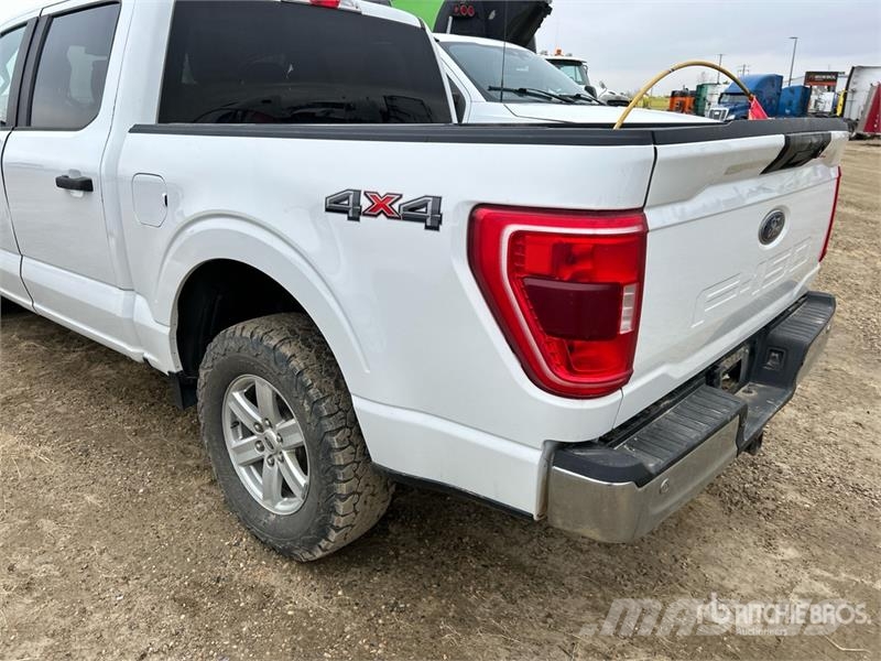Ford F-150 XLT 4x4 Crew Cab Pickup 其他