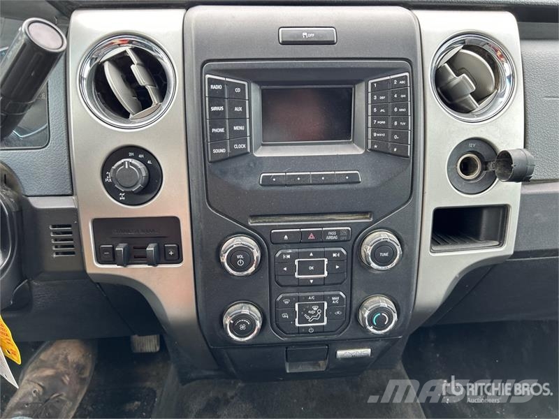Ford F-150 XLT 4x4 Crew Cab Pickup Altele