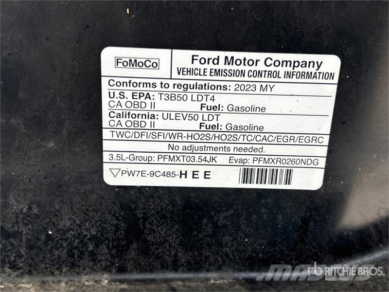 Ford F-150 XLT 4x4 Crew Cab Pickup Ostalo