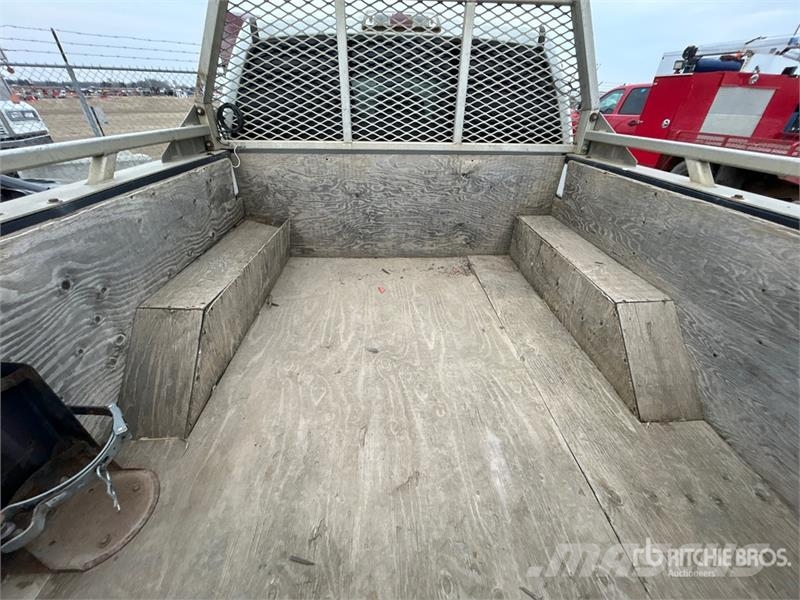 Ford F-150 XLT 4x4 Crew Cab Pickup (Inoperable) أخرى