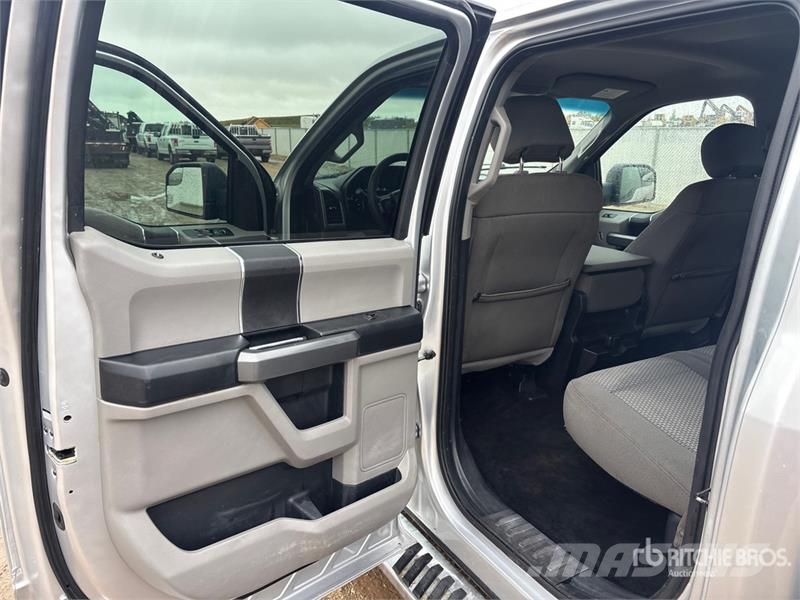 Ford F-150 XLT 4x4 Crew Cab Pickup Ostalo