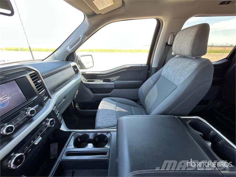 Ford F-150 XLT 4x4 Crew Cab Pickup Ostalo