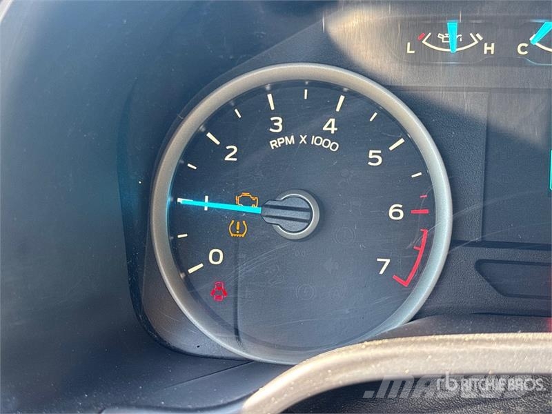 Ford F-150 XLT 4x4 Crew Cab Pickup Other