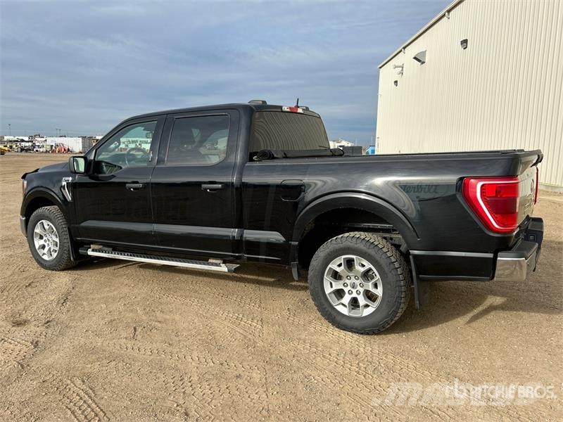 Ford F-150 XLT 4x4 Crew Cab Pickup Other