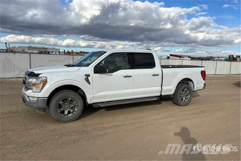 Ford F-150 XLT 4x4 Crew Cab Pickup Autre fourgon / utilitaire